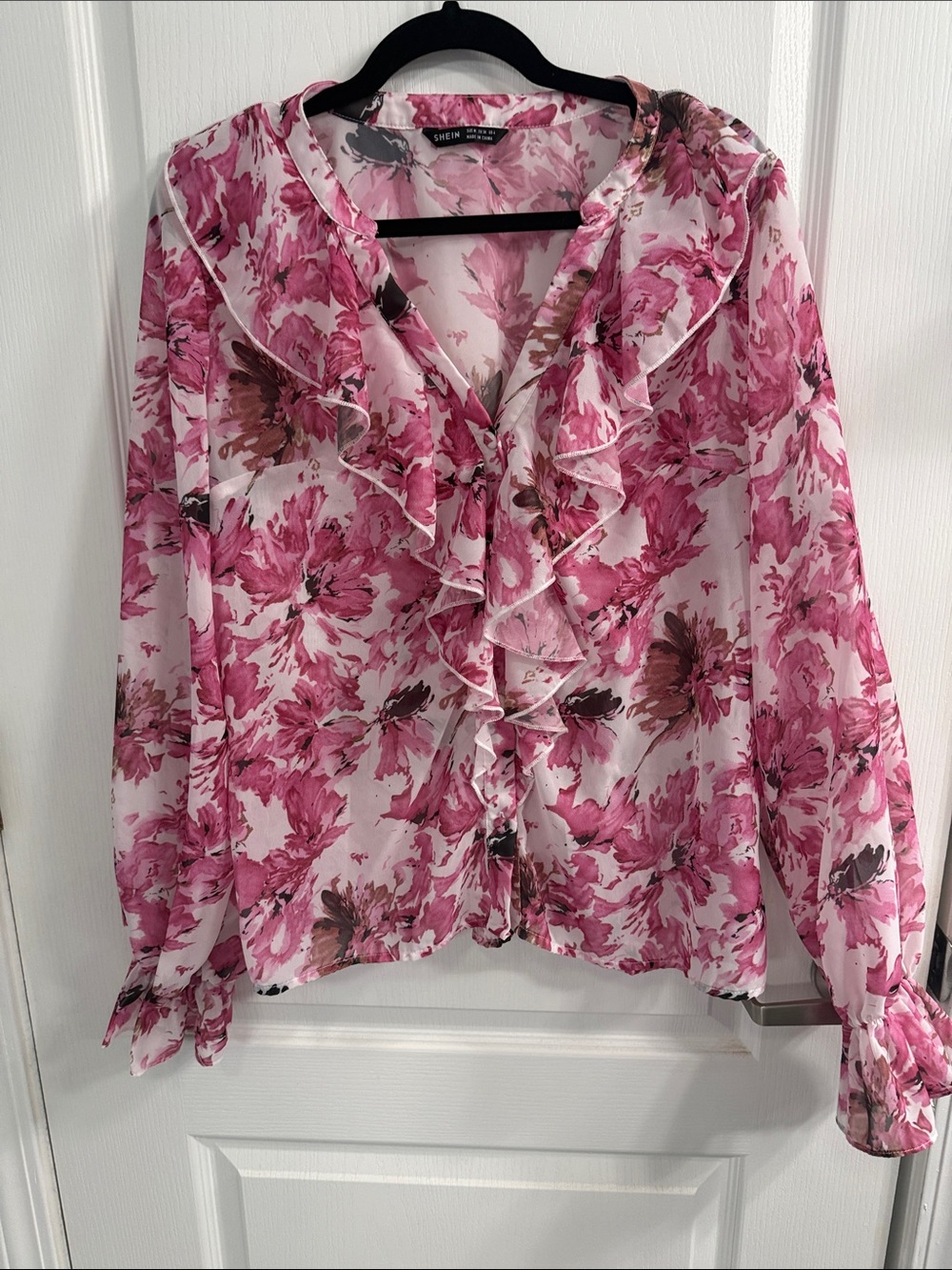 Romantic SHEIN Pink Floral Ruffle V-Neck Blouse Cottagecore